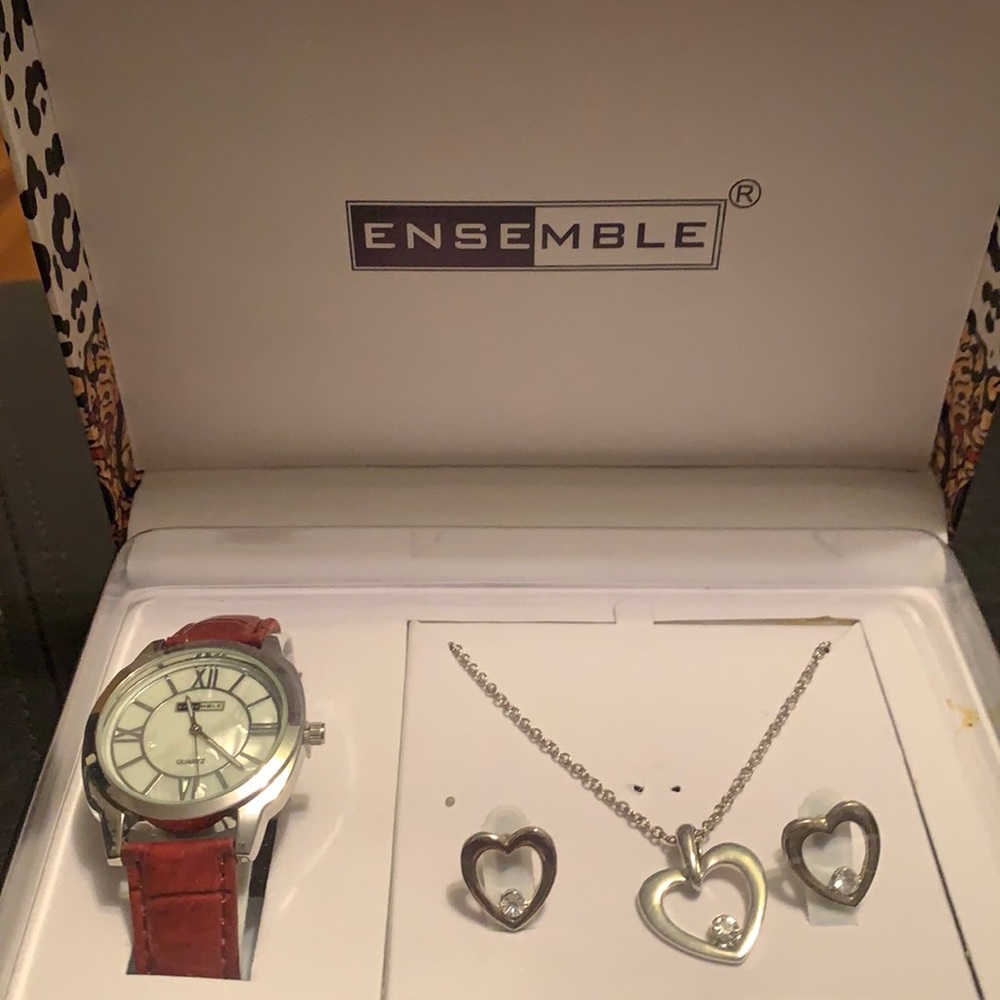 3/$32 NEW Ensemble Gift Set: watch, earrings & necklace